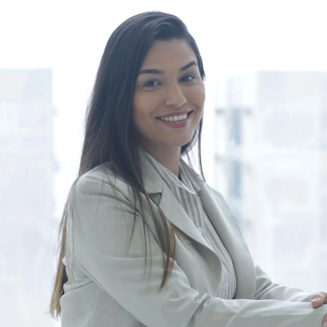 Terapeuta cristã Tassiane Maria Kunsch